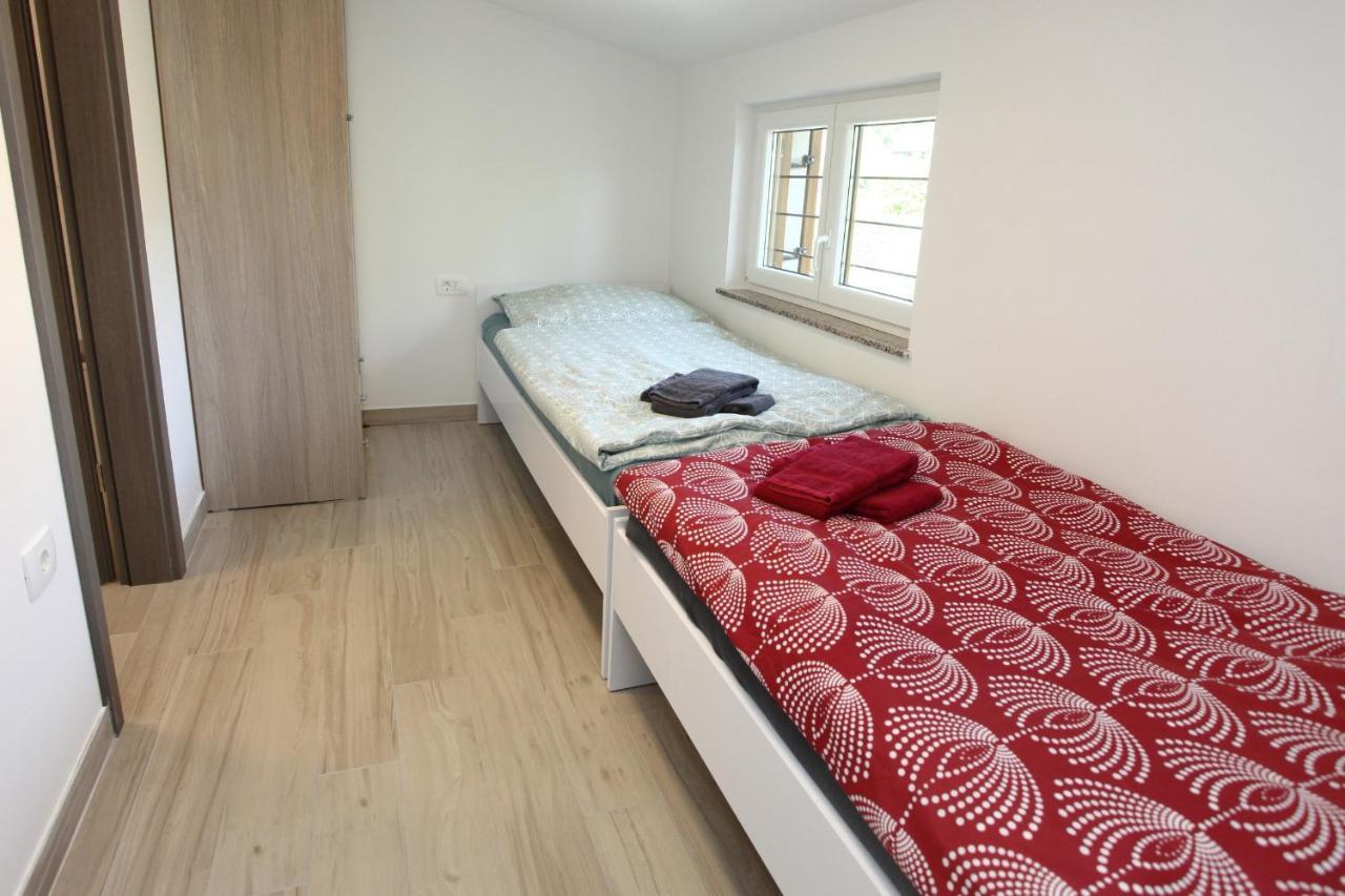Sea View Istrian Countryside Apartment - Rota Dragonja Екстер'єр фото